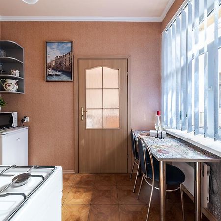Style Apartments In Old Лвив Екстериор снимка