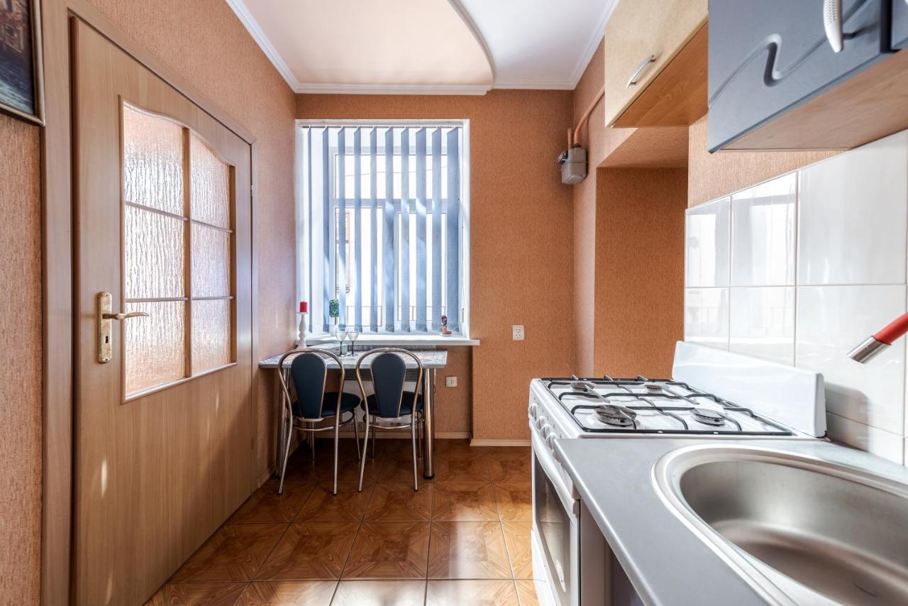 Style Apartments In Old Лвив Екстериор снимка