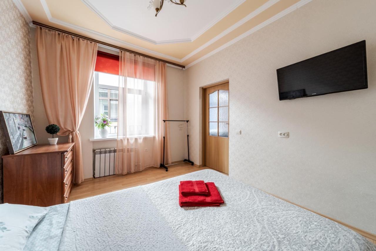 Style Apartments In Old Лвив Екстериор снимка