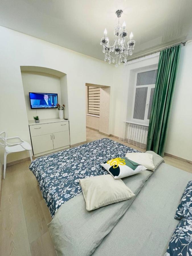 Style Apartments In Old Лвив Екстериор снимка