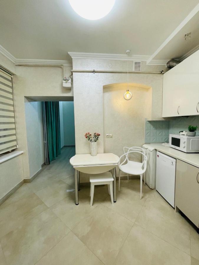 Style Apartments In Old Лвив Екстериор снимка