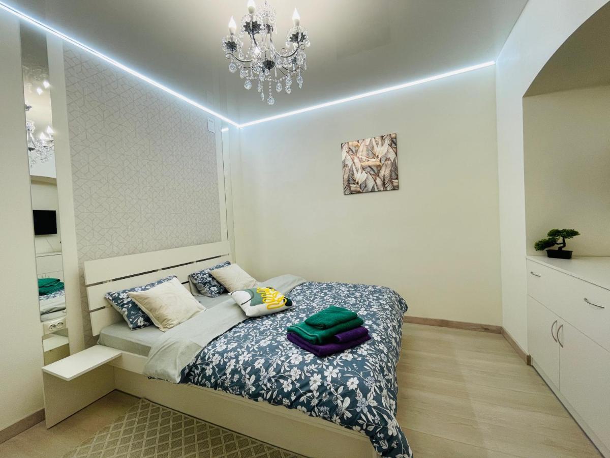 Style Apartments In Old Лвив Екстериор снимка