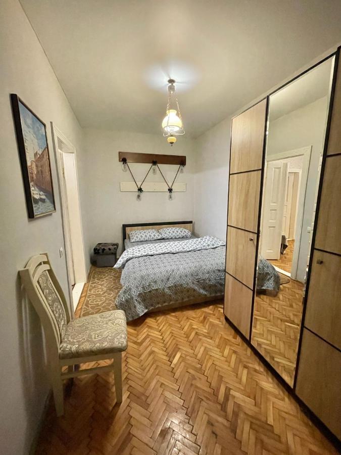 Style Apartments In Old Лвив Екстериор снимка