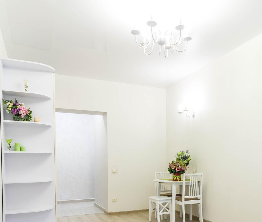 Style Apartments In Old Лвив Екстериор снимка