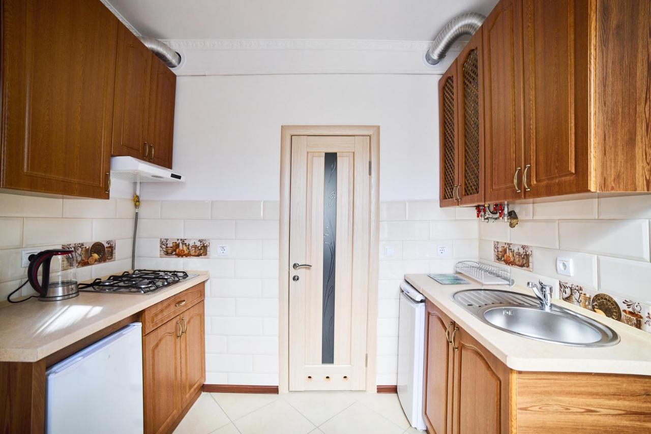 Style Apartments In Old Лвив Екстериор снимка