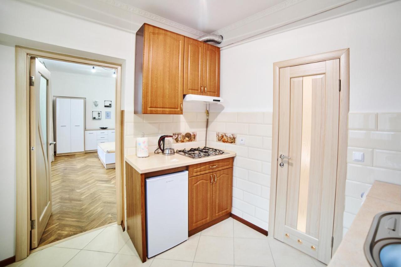 Style Apartments In Old Лвив Екстериор снимка