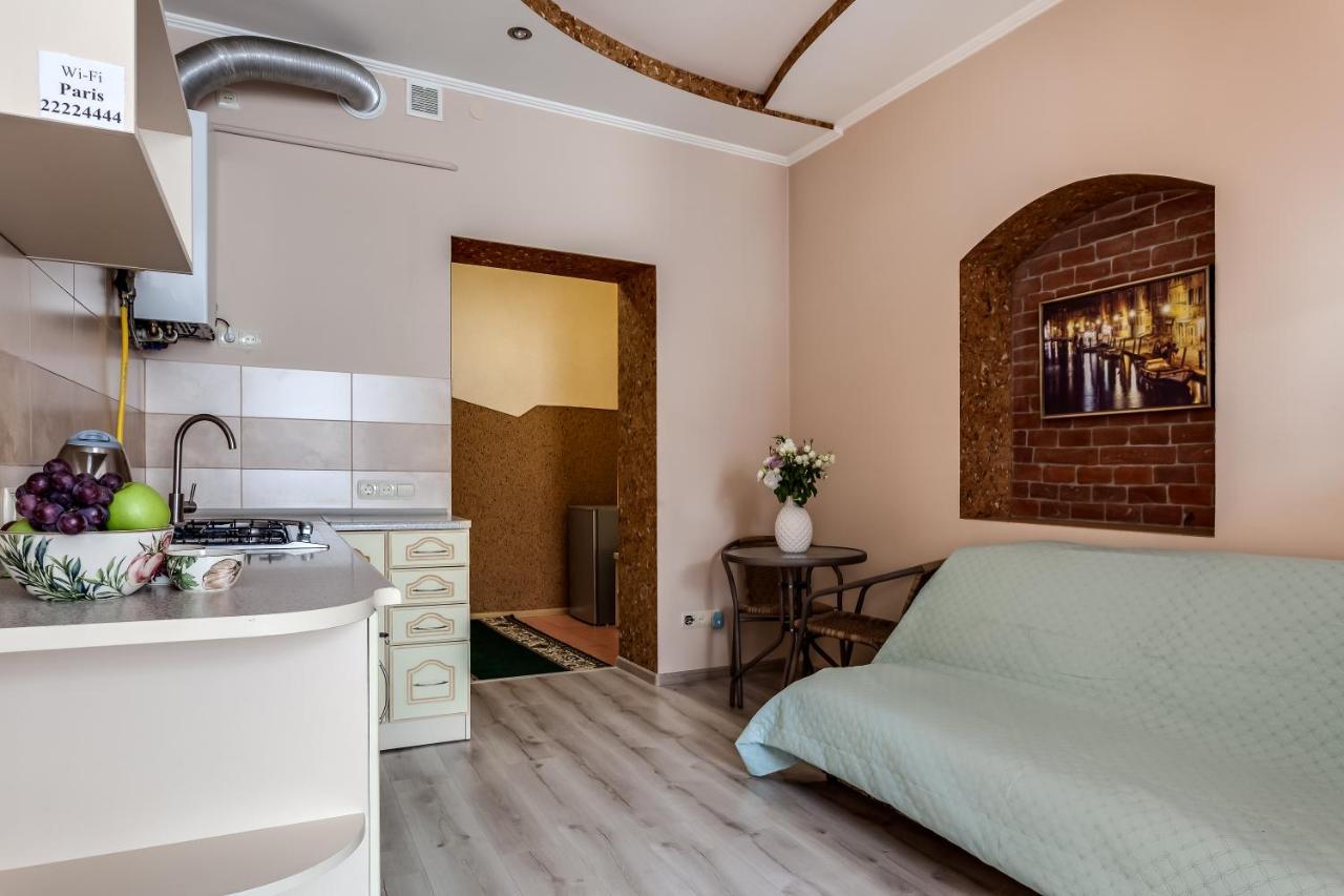 Style Apartments In Old Лвив Екстериор снимка